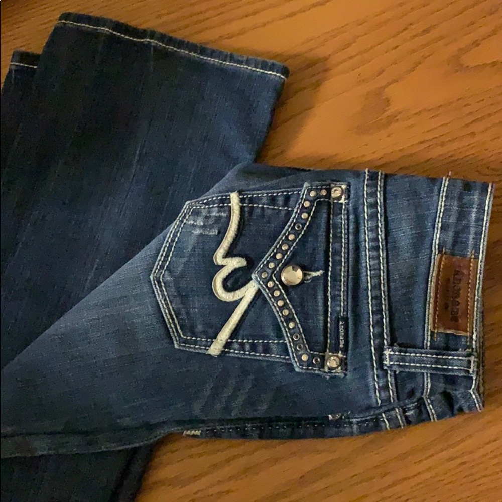 Anoname Jeans